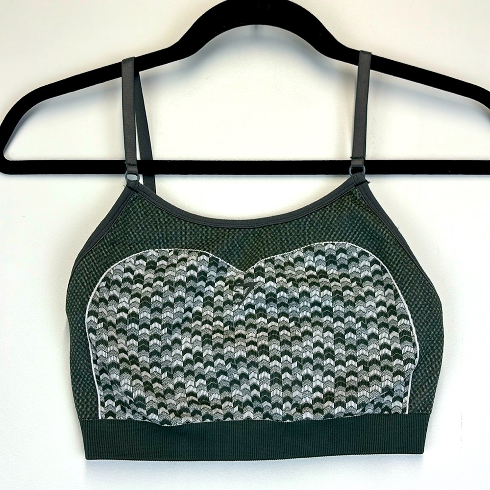 GYMSHARK Sports Bra Gray Size Medium